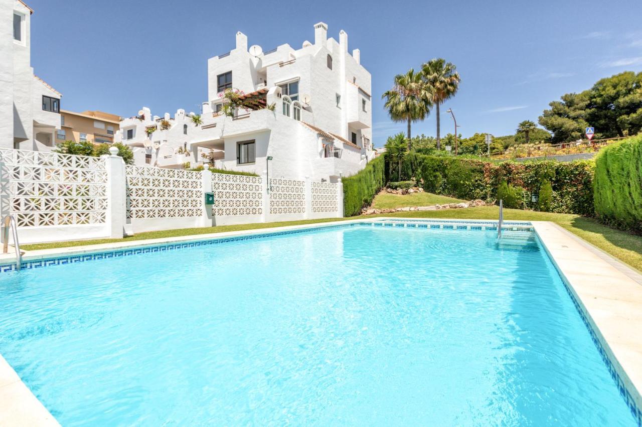 Front Sea View Penthouse Apartment Estepona Exterior photo